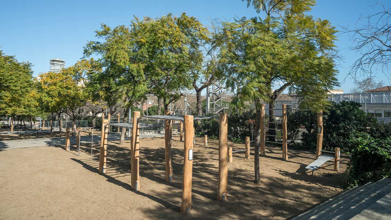 Elements fitness ROBINIA als Jardins de les Hortes de Sant Bertran, Barcelona